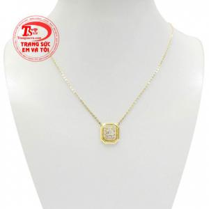 Dây chuyền cá tính phái đẹp với được nhập khẩu từ Hàn Quốc. 