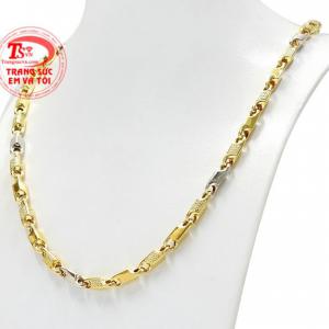 Sản phẩm dễ dàng kết hợp cùng nhiều kiểu trang phục và phụ kiện.