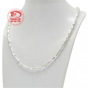 Sản phẩm có thể kết hợp cùng những phụ kiện khác.