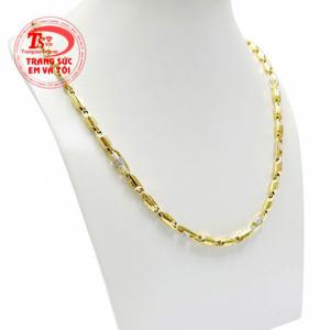 Mỗi sản phẩm của Trang sức Em và Tôi luôn chú trọng từ kiểu dáng cho tới chất liệu.