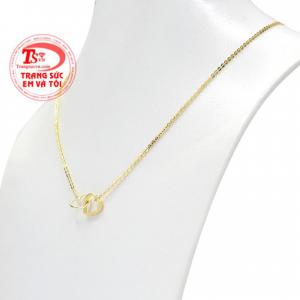 Trong cuộc sống, tình cảm đôi lứa là một cảm xúc rất đặc biệt muôn màu muôn vẻ.