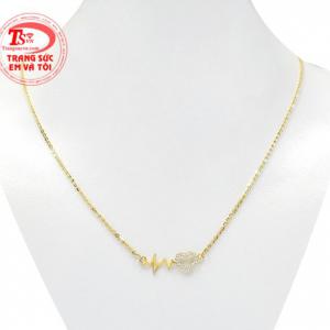 Dây chuyền vàng nhịp đập trái tim là sản phẩm mới hiện đang là xu hướng trang sức gần đây.