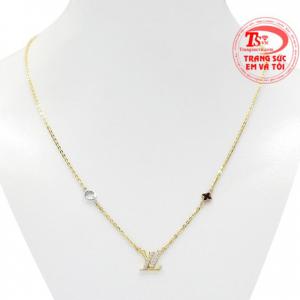 Dây chuyền vàng nữ thanh lịch là món đồ trang sức không thể thiếu với những cô nàng hiện đại. 
