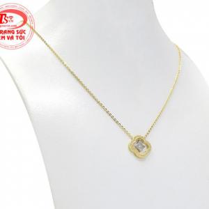  Sản phẩm hiện đang là mẫu trang sức xu hướng được nhiều chị em yêu thích và lựa chọn. 