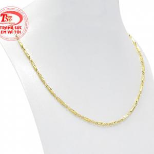 Với thiết kế thanh mảnh sẽ tạo nên vẻ lịch lãm và điển trai đến cho người đeo.