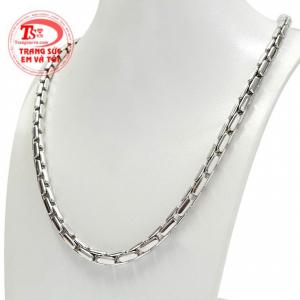 Chiếc dây chuyền này sẽ là sự lựa chọn hoàn hảo cho những chàng trai theo phong cách cá tính. 