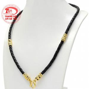  Dây da bọc vàng luôn được rất nhiều khách hàng yêu thích và lựa chọn.