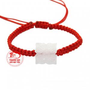 Chiếc vòng này thích hợp cho những người mang mệnh Thủy và mệnh Kim, hợp thời trang.