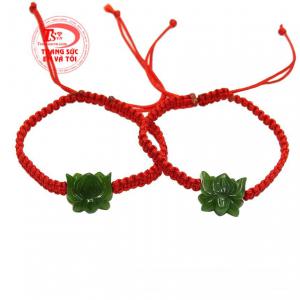 Hoa sen là biểu tượng của sự thuần khiết, thanh cao, vượt qua mọi khó khăn.