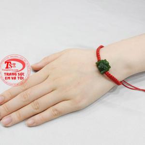 Dây tết nephrite hoa sen giao hàng tận nơi.