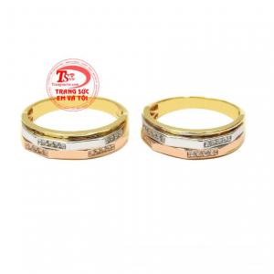 Đôi nhẫn cưới vàng cá tính sự lựa chọn hợp thời trang.