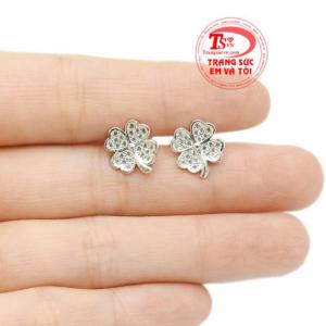 Hoa tai bạc cỏ may mắn giao hàng nhanh trên toàn quốc.