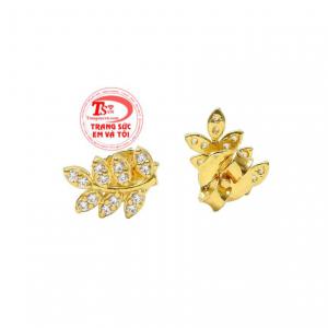 Sản phẩm dễ dàng kết hợp cùng các trang phục đi chơi hoặc đi làm. 