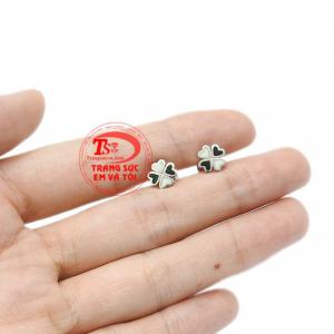 Sản phẩm chế tác từ vàng trắng 10k bền đẹp, nhập khẩu Hàn Quốc.