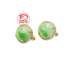 Jadeite hay còn gọi là ngọc cẩm thạch là viên đá quý được nhiều người yêu thích và biết đến với nhiều lợi ích về phong thủy và sức khỏe. 