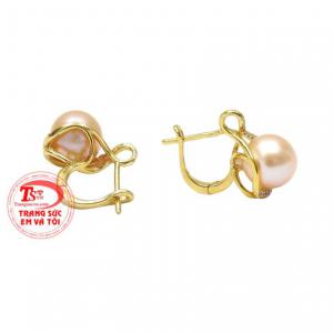 Ngoài ra, ngọc trai còn là biểu tượng của sự may mắn và chung thủy. 