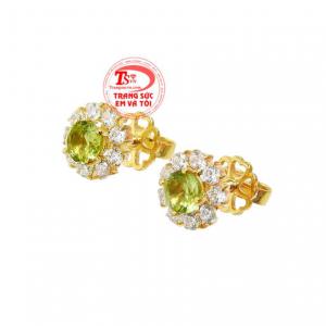 Ngày nay khi công nghệ hiện đại phát triển các sản phẩm trang sức đá quý chế tác cầu kì cũng dần được ưa chuộng hơn.