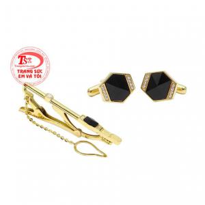 Kẹp caravat đá tectit thiên nhiên là món quà tặng ý nghĩa cho phái mạnh. 