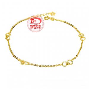 Lắc chân đáng yêu vàng tây được chế tác từ vàng 10k, sáng bóng bền đẹp.