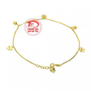 Chính vì vậy, rất nhiều trang sức được tạo hình cỏ 4 lá may mắn.