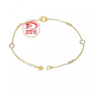 Với sự kết hợp hài hòa của vàng trắng, vàng màu và vàng hồng tạo nên một sản phẩm vô cùng ấn tượng.