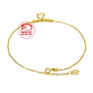 Các bạn gái có thể kết hợp cùng trang phục đi làm, dạo phố đặc biệt là với những chiếc đầm maxi đi biển.