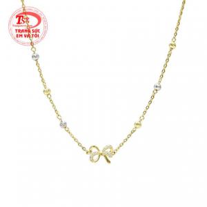 Nhờ vào chiếc lắc nhỏ xinh xắn mà đôi chân của người đeo cũng trở nên thanh thoát và quyến rũ hơn.