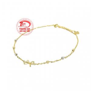 Sản phẩm phù hợp với nhiều kiểu trang phục, đặc biệt là những chiếc đầm đi chơi hay đi du lịch.