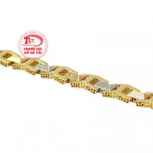 Hãy đến với Trang sức Em và Tôi để lựa chọn sản phẩm phù hợp nhất với bạn!