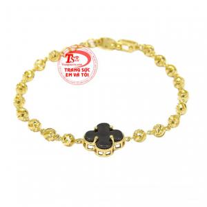 Lắc tay bi may mắn được chế tác tinh xảo mang đến sự trẻ trung, hiện đại cho nữ giới.