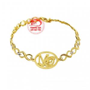 Lắc tay chữ độc đáo được chế tác tỉ mỉ và cẩn thận tạo độ sáng bóng cho sản phẩm. 