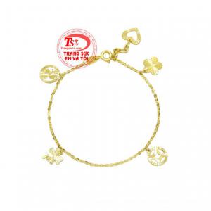 Người ta thường nói, nếu tìm thấy cỏ 4 lá là báo hiệu sắp có may mắn đến với người đó.