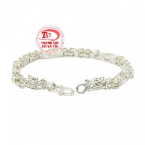 Rồng là loài vật cao quý quen thuộc với văn hóa phương Đông thường được chạm khắc trên các sản phẩm đắt giá. 