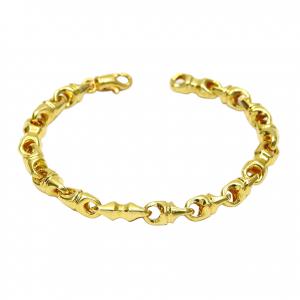 Lắc tay thời trang phái mạnh dễ dàng kết hợp cùng các trang phục giúp người dùng thêm tự tin, thể hiện cá tính.