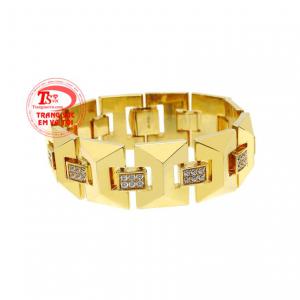 Lắc tay vàng tây nam tính được chế tác theo công nghệ hiện đại mang đến sản phẩm hoàn mỹ.