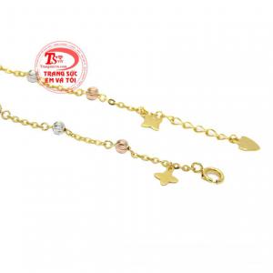 Không chỉ giúp tôn lên nét đẹp người dùng mà còn thể hiện được cá tính của người đó. 