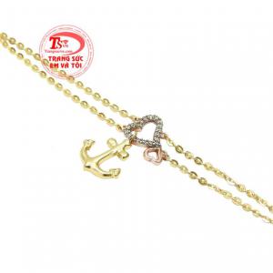  Chế tác từ vàng tây 10k giúp sản phẩm bền đẹp và sáng bóng. 