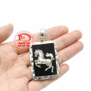 Sản phẩm giao hàng toàn quốc, thanh toán an toàn.