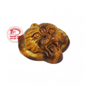 Với màu sắc vàng và vàng sậm thích hợp cho người mệnh kim và mệnh thổ.