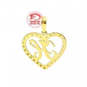 Những viên đá cz lấp lánh, nhỏ xinh kết hợp cùng màu sắc của vàng tạo nên sản phẩm hoàn mỹ.