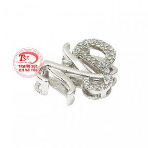 Phong cách trẻ trung, cá tính và hợp thời trang giúp người dùng trở nên nổi bật.