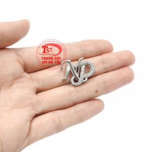 Mặt dây chữ NP đẹp bảo hành uy tín, giao hàng toàn quốc.