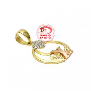 Sản phẩm chế tác từ vàng tây 18k bền đẹp và sáng bóng. Mặt dây đẹp vàng tây nhận đặt chế tác theo yêu cầu. 