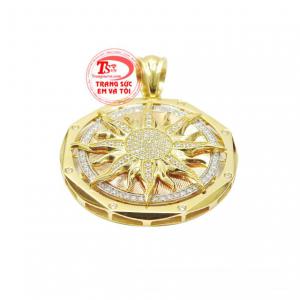  Trong phong thủy, mặt trời tượng trưng cho sự sống, ánh sáng ấm áp của mặt trời sẽ xua tan sự lạnh lẽo của bóng tối giúp mang đến nhiều điều tốt lành.