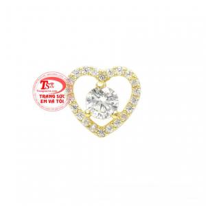 Mặt dây trái tim thanh tú được chế tác kiểu dáng hình trái tim mang đến vẻ trẻ trung đến cho nữ giới.