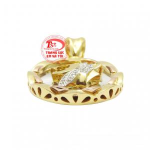 Lấy nguồn cảm hứng từ những chú báo nhanh nhẹn, linh hoạt các nhà chế tác đã tạo nên một sản phẩm vô cùng độc đáo. 