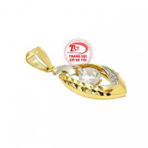 Sản phẩm kết hợp vàng trắng cùng vàng màu tạo điểm nhấn thu hút hơn. 