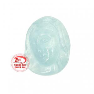 Mặt đức mẹ Maria đá aquamarine chạm khắc tinh tế, mang đến sản phẩm ấn tượng cho người dùng. 