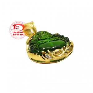 Trong phong thủy, phật di lặc mang đến niềm vui, hạnh phúc và may mắn nên rất nhiều khách hàng lựa chọn trang sức hình phật này để mang bên mình.