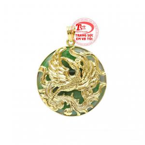Mặt phụng hoàng jadeite đẹp là sự kết hợp từ vàng tây 10k và ngọc cẩm thạch thiên nhiên.